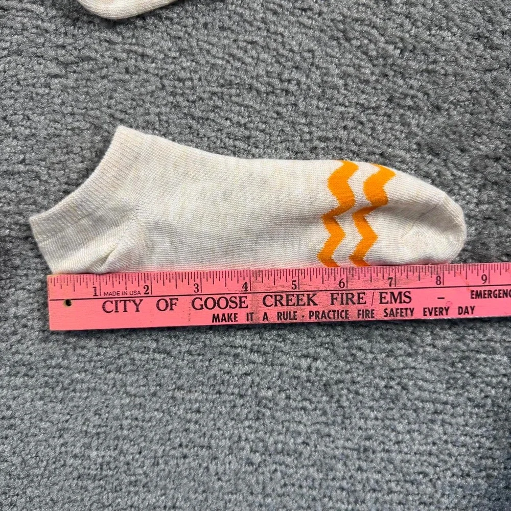 Peanuts Snoopy Halloween Ankle Socks 2 Pack Orange Zigzag Pumpkin Womens